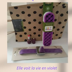 SPECIAL FETE DES MERES Elle voit la vie en violet